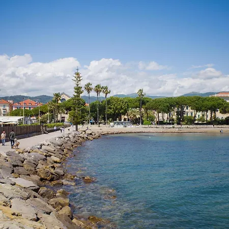 度假居 Beautiful In Diano Calderina