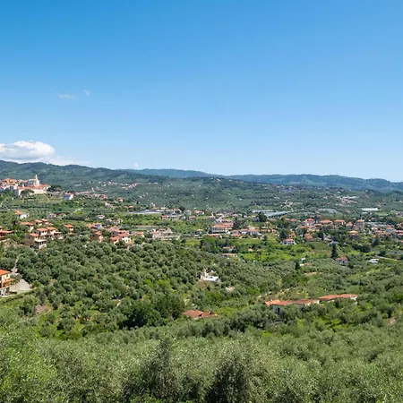 בית נופש Beautiful In Diano Calderina