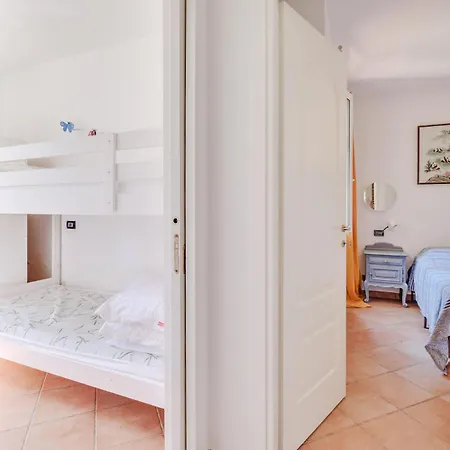 In Diano Calderina With Kitchenette * Diano Castello