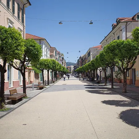 Beautiful In Diano Calderina בית נופש *