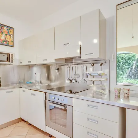 Beautiful In Diano Calderina * Diano Castello